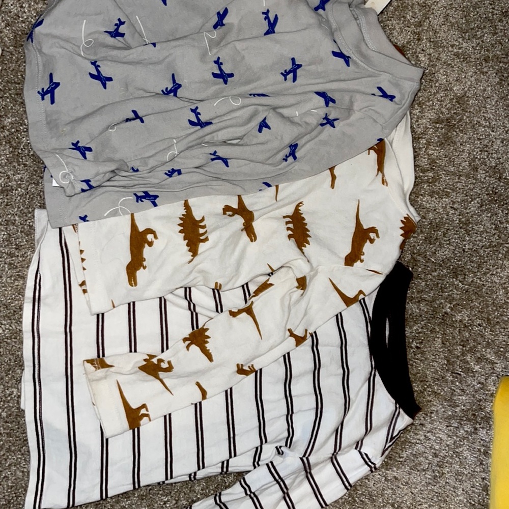 Lot of 3 OLD NAVY SIZE 4T boy